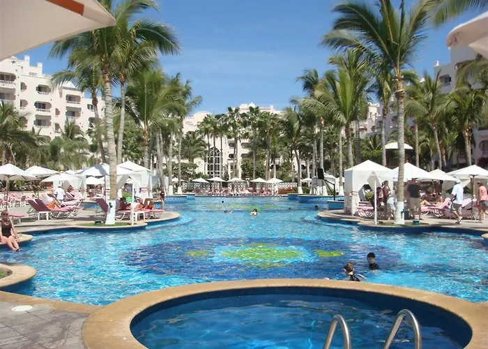 At Pueblo Bonito Rose' And 5* Cabo San Lucas