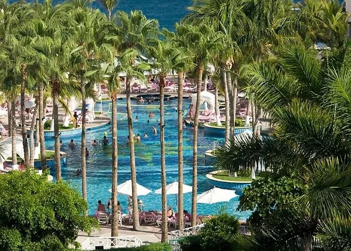 At Pueblo Bonito Rose' And